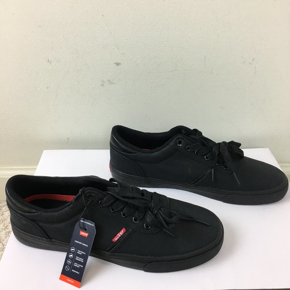 NEW  Levi's Canvas Mens shoes Sneakers Black
